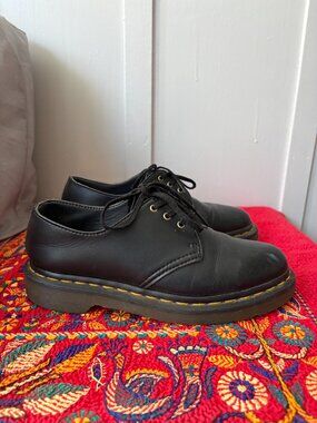 Dr. Martens Vegan Oxford in Black